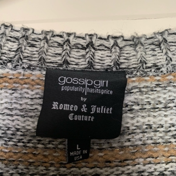 Romeo and Juliet couture sweater - Picture 2 of 2